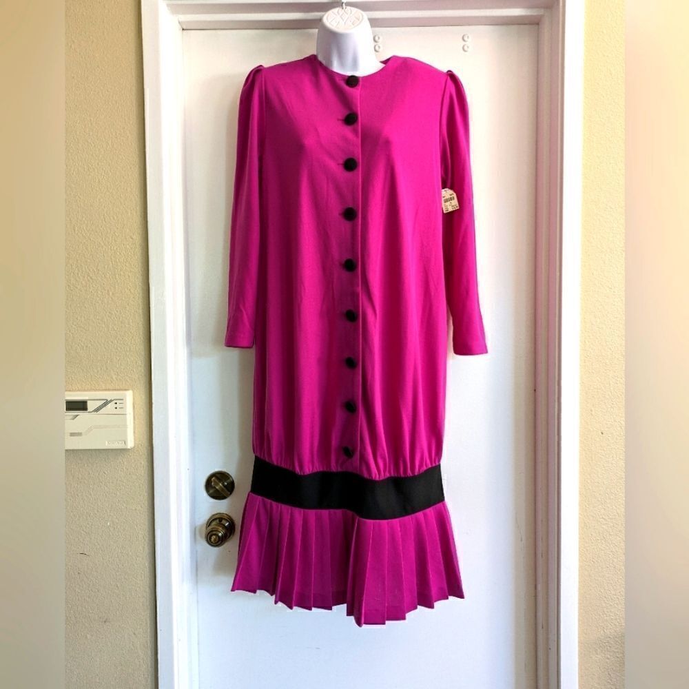 Vintage 70s 80s Tulip Skirt Dress Barbiecore Classic Fushia Size 4 Deadstock